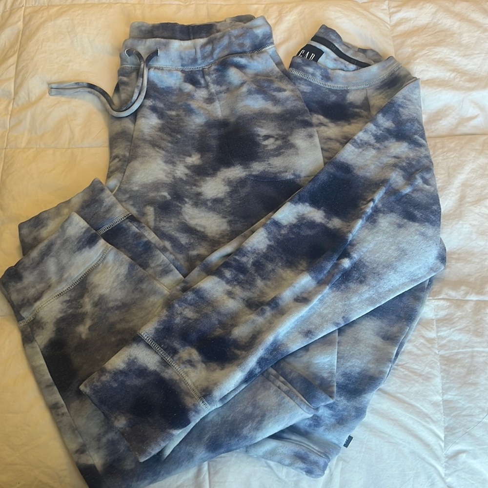 Gap Tye Dye set